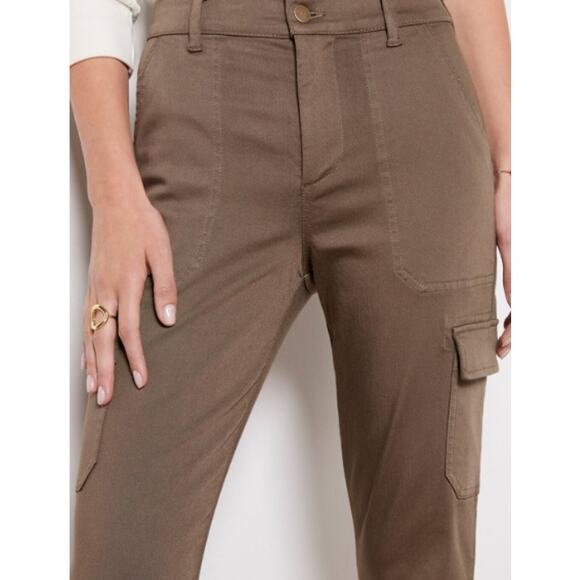 EVEREVE SZ 27(US 4) Larissa Cropped Cargo in Fatigue - Picture 2 of 11